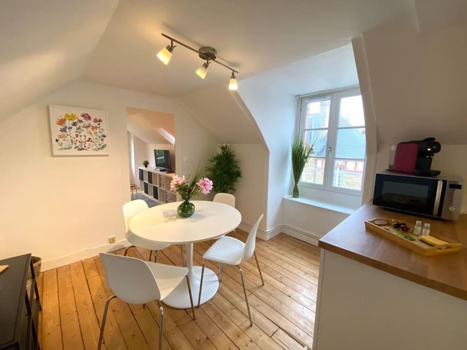 Apartment Le Thabor - T3 Proche Centre *